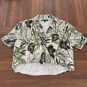 Shore Tropical Leaf Print Cropped Shirt